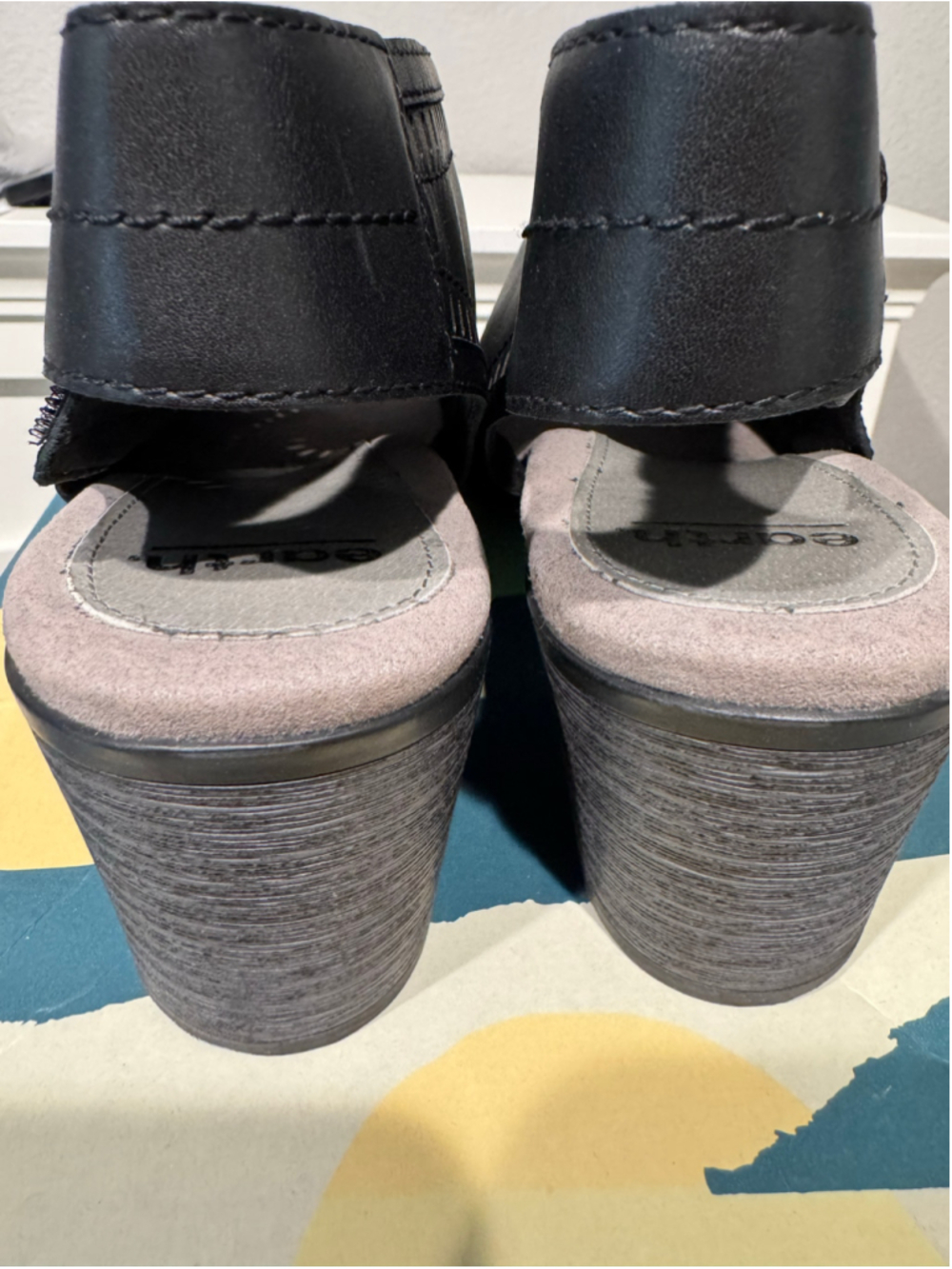 Women's Earth Black Leather Slinback Peep Toe Laser Cut Sandals Size 10 - Picture 4 of 8